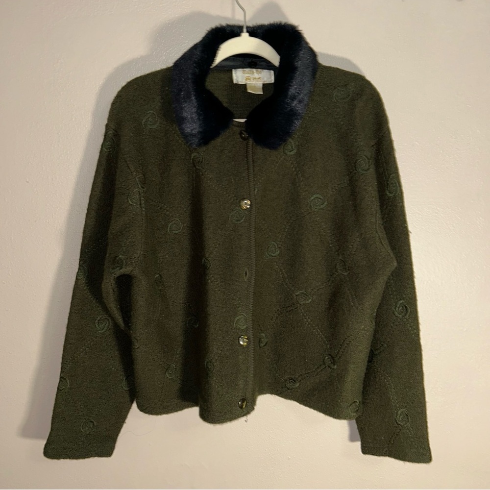 Women's VTG tally ho wool Green SWEATER with Faux Fur Collar - Picture 1 of 4